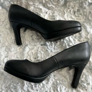 Black Pump 3.5in Heels by Dream Paris W11 - Brand New
